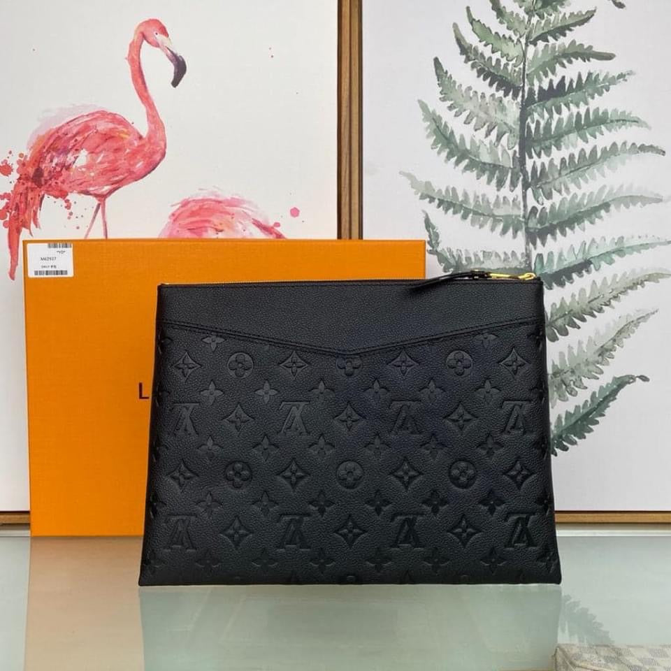 Louis Vuitton Daily Pouch