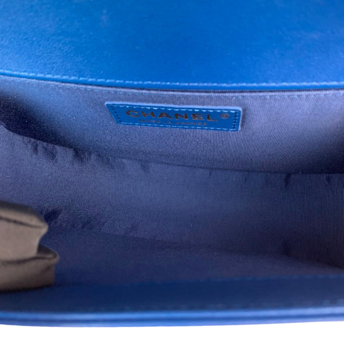 Boy Old Medium Lambskin Blue GHW