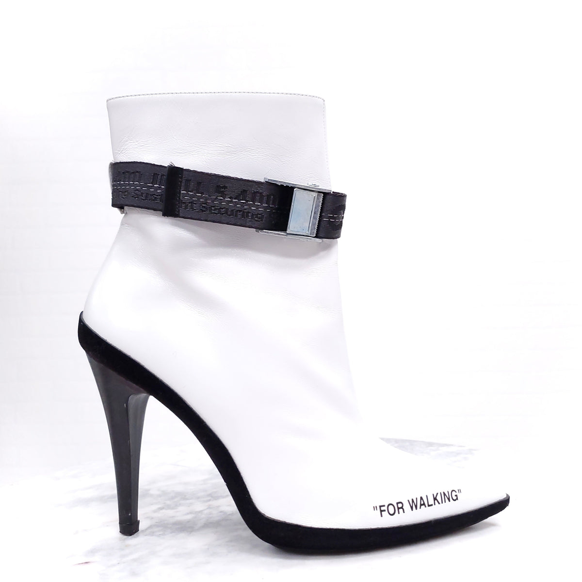 OFF-WHITE LEATHER LOGO BOOTS - SIZE 40