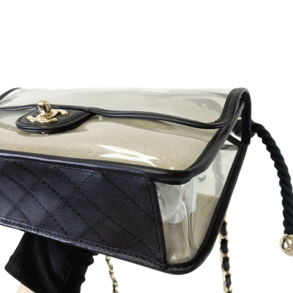 Coco "Sand by the Sea" Runway Pearl Handle Black PVC