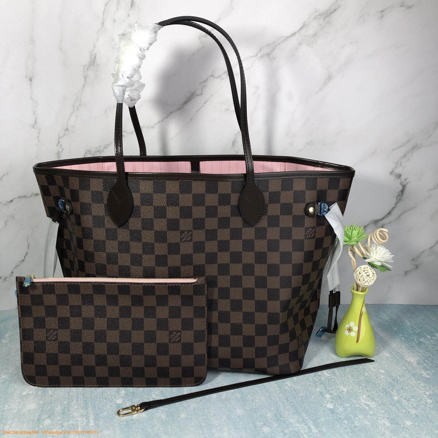 Louis Vuitton Neverfull MM Tote Bag