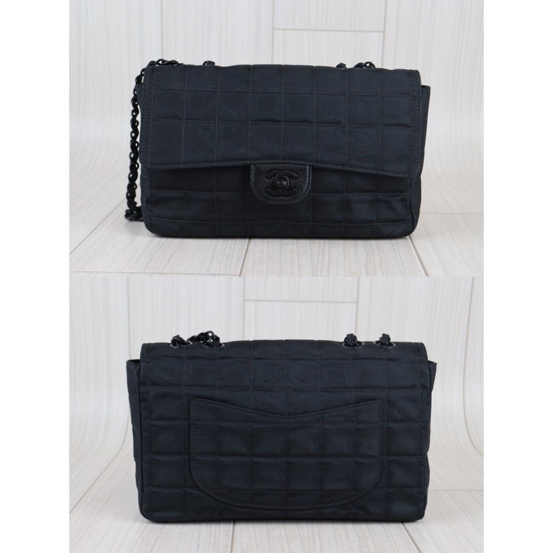 Rank AB ｜ CHANEL New Travel Line Chain Shoulder Bag Nylon Leather Black ｜V23061008