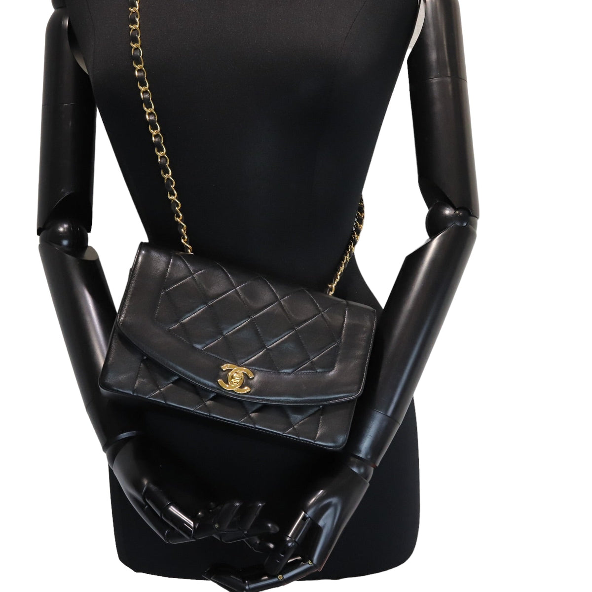 Small Classic Diana flap Black Lambskin GHW