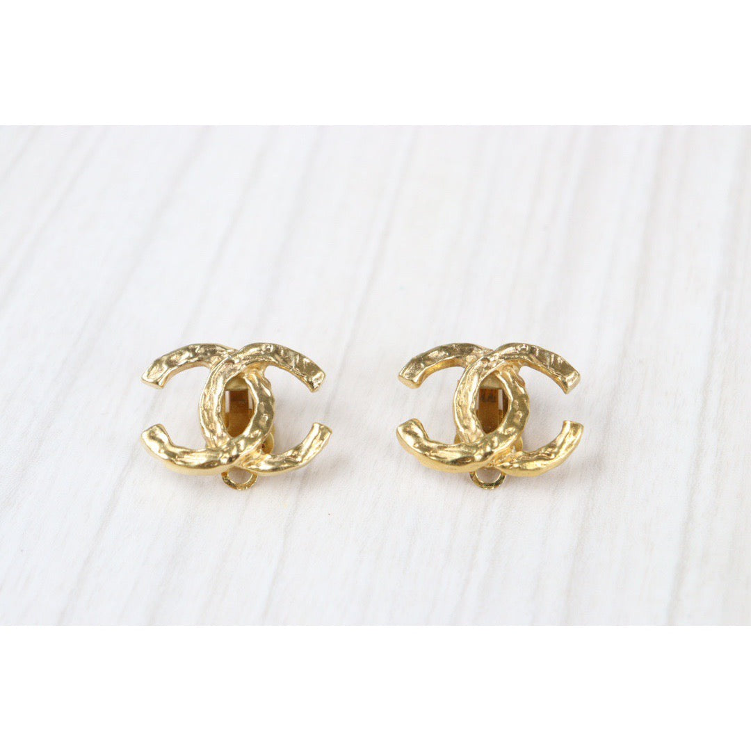 Rank A ｜CHANEL COCO Vintage Earrings ｜23041401