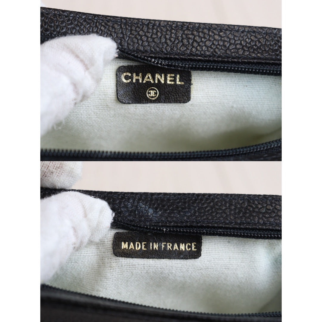 Rank AB ｜Chanel Caviar Skin Pouch｜V23070711