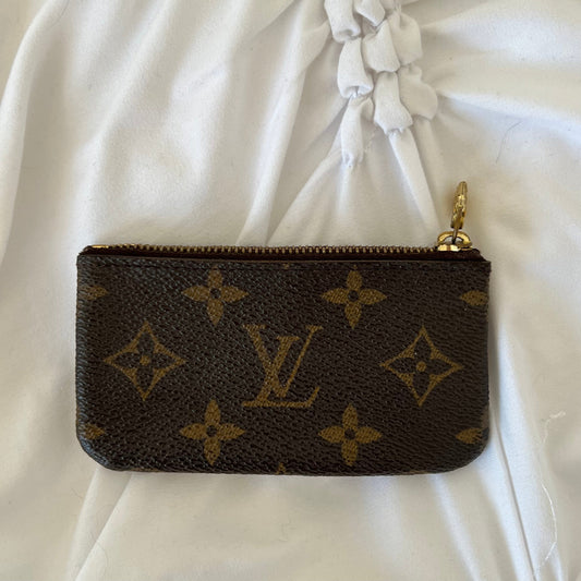 Louis Vuitton Monogram Pochette Cles Coin Case
