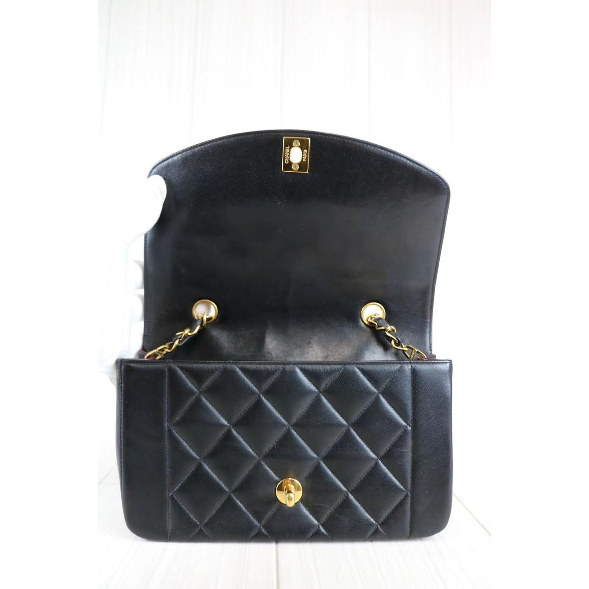 Rank A ｜ CHANEL Matrasse Diana Lamb Skin Double Flap Double Chain Bag ｜031014