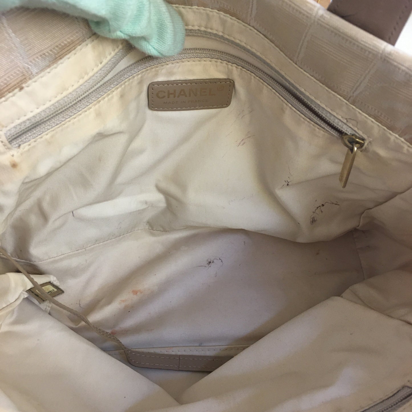 CHANEL Shoulder Bag in Beige Fabric