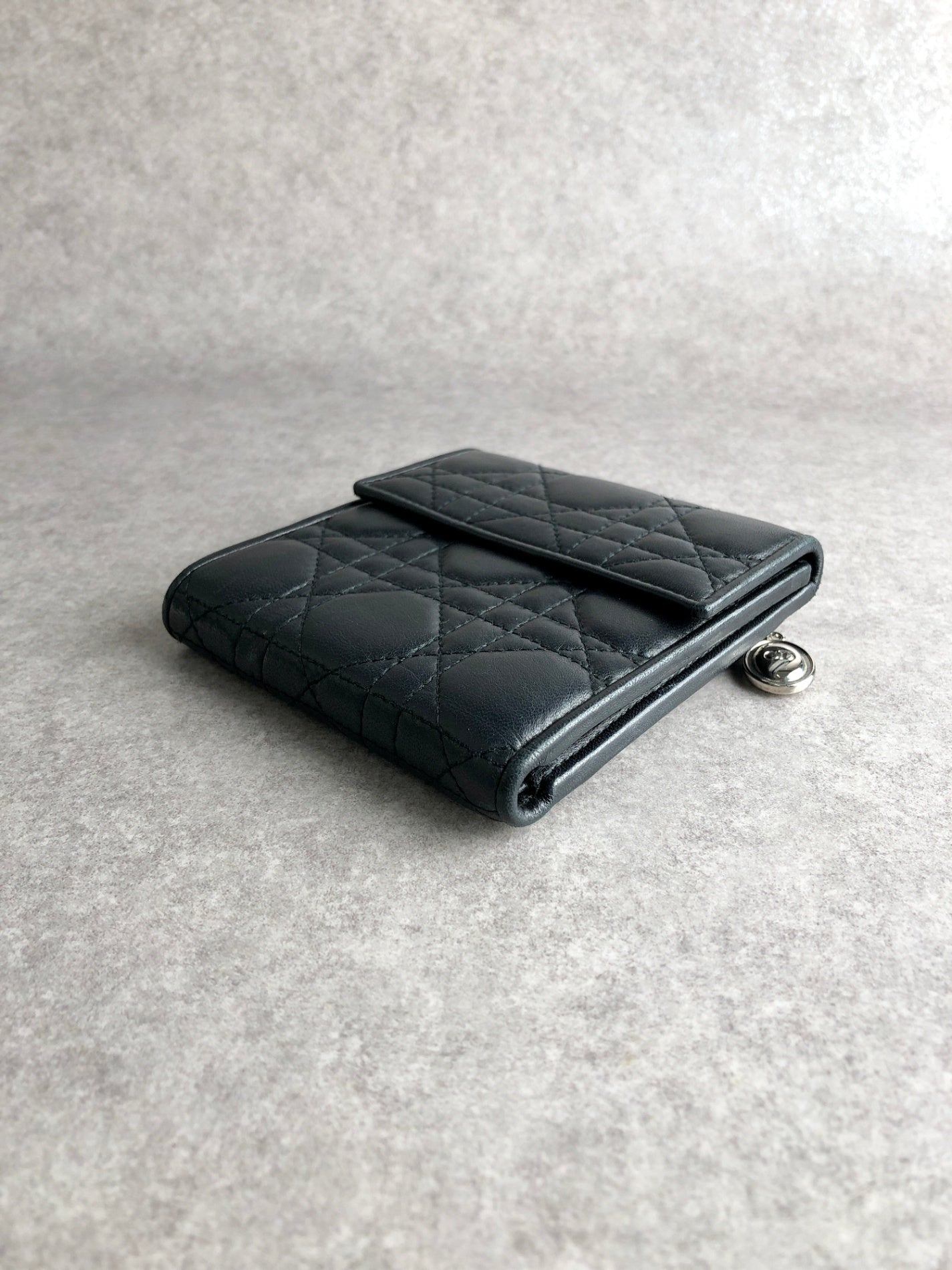 Christian Dior Cannage Folded Wallet Black Vintage 7hrhuv