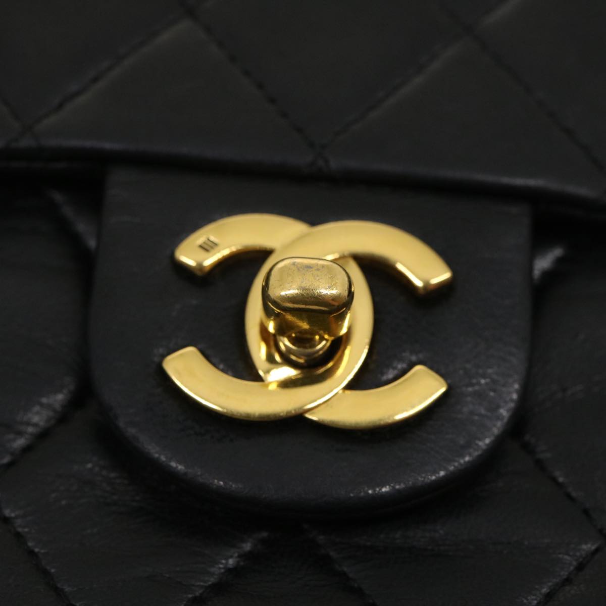 Top Quality Chanel Mini Matelasse Chain New Shoulder Bag Lamb Skin Black Gold Auth ai651A