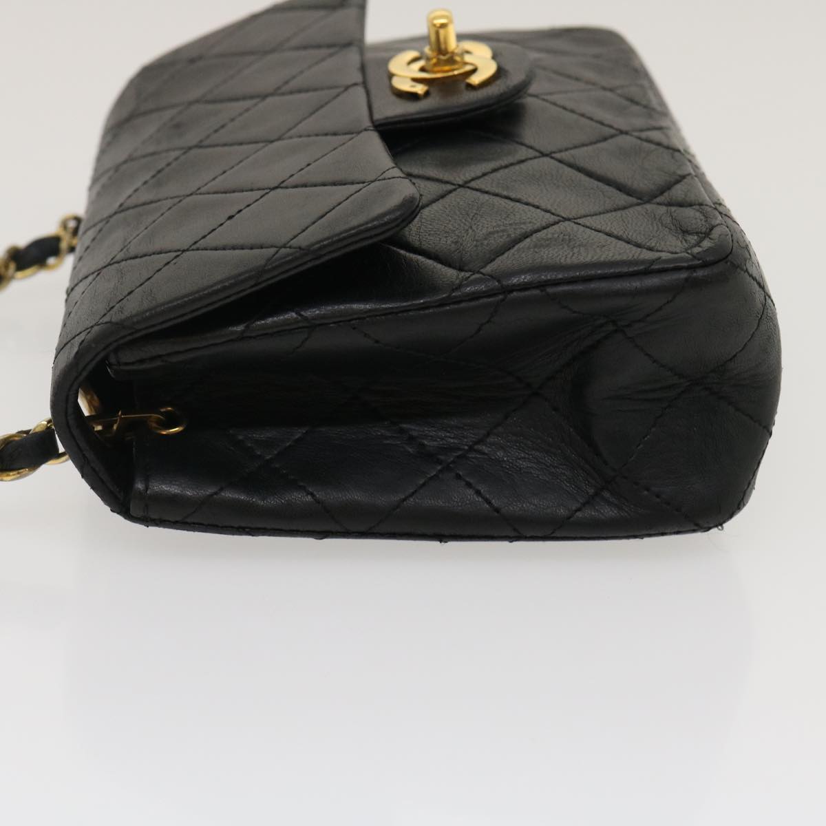 Top Quality Chanel Mini Matelasse Chain New Shoulder Bag Lamb Skin Black Gold Auth ai651A