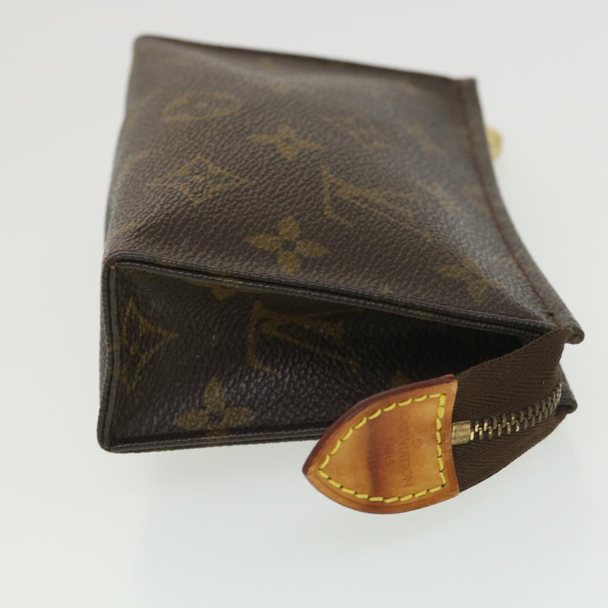 LOUIS VUITTON Monogram Poche Toilette 15 Pouch M47546 LV Auth ki2813