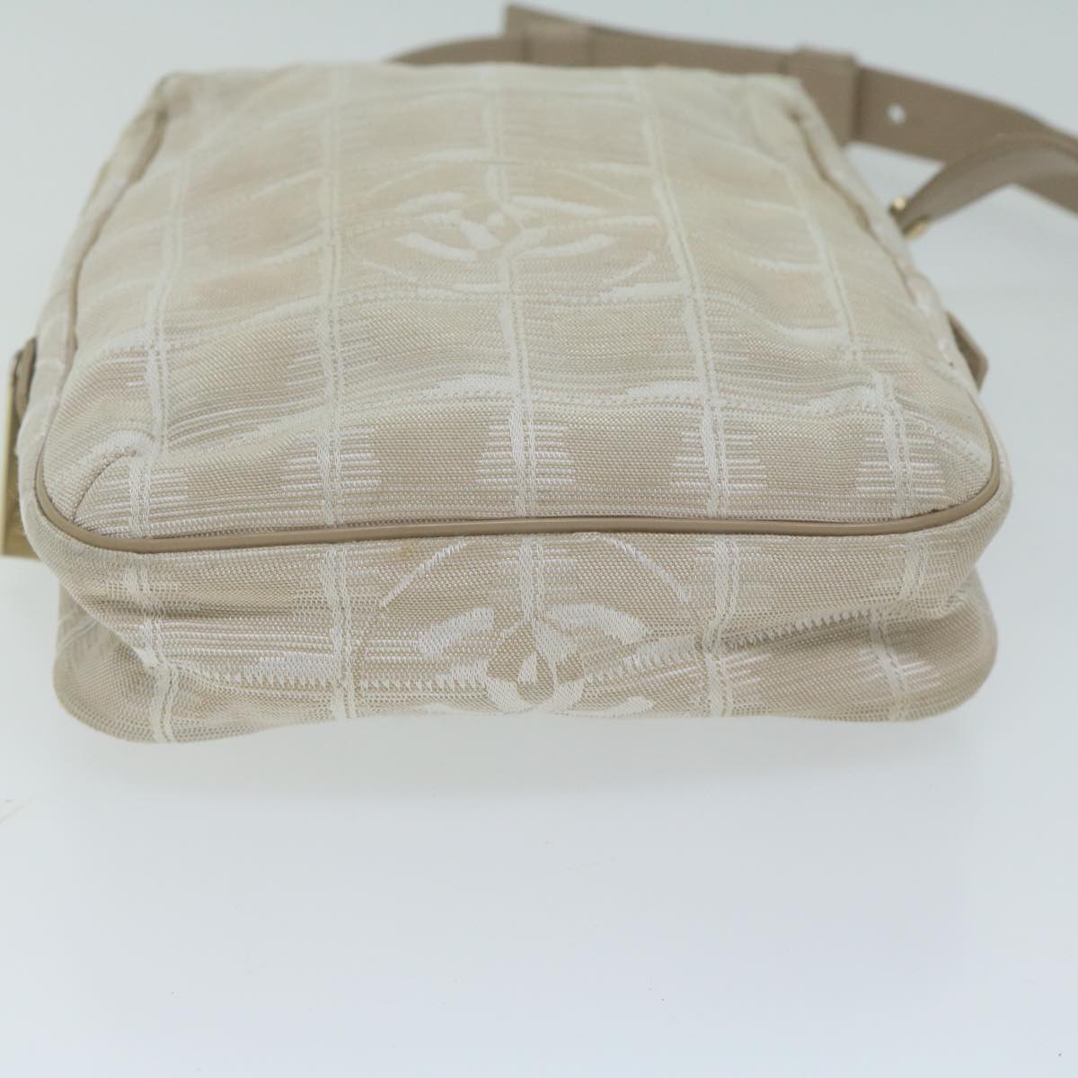 Top Quality Chanel New Travel Line Shoulder Bag Nylon Beige CC Auth ki4086