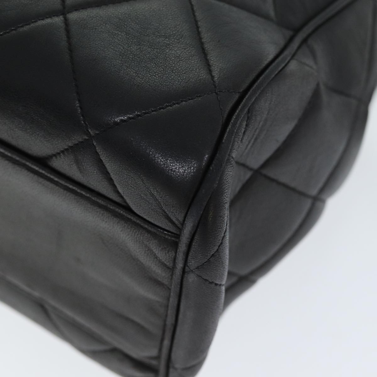 Top Quality Chanel Matelasse Chain Shoulder Bag Lamb Skin Black CC Auth ki4411