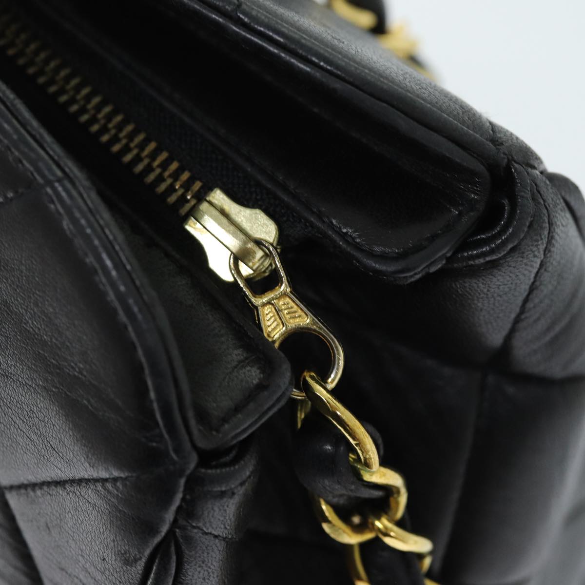 Top Quality Chanel Matelasse Chain Shoulder Bag Lamb Skin Black CC Auth ki4411