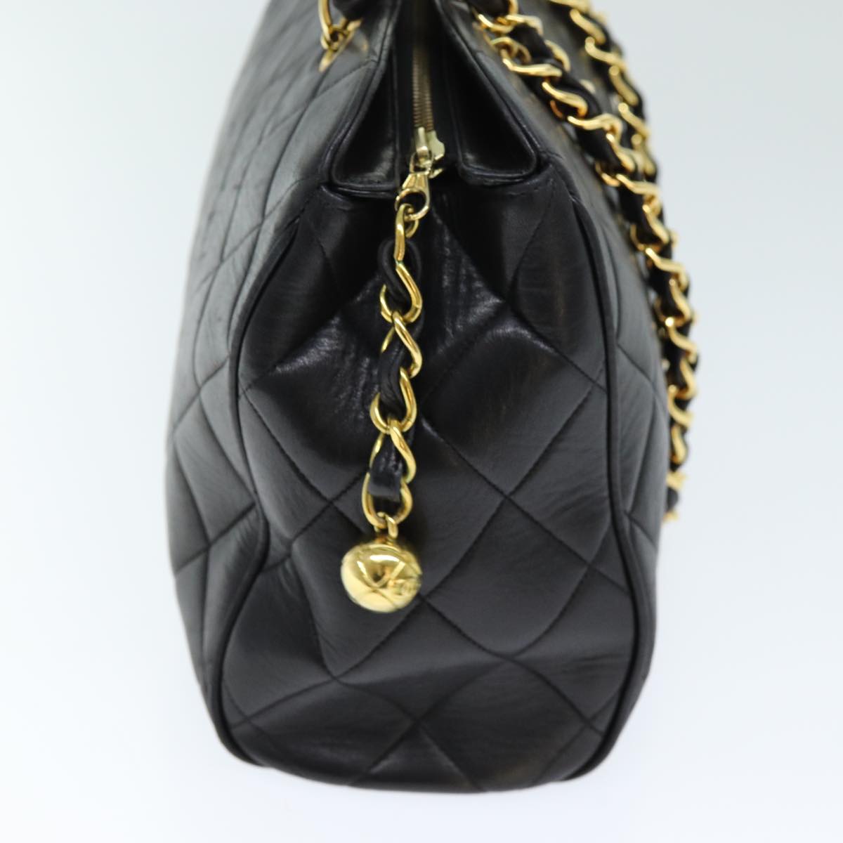 Top Quality Chanel Matelasse Chain Shoulder Bag Lamb Skin Black CC Auth ki4411