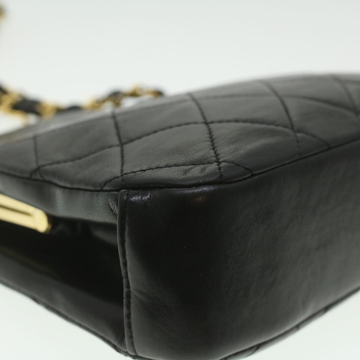Top Quality Chanel Matelasse Clasp Chain Shoulder Bag Lamb Skin Black CC Auth kk164