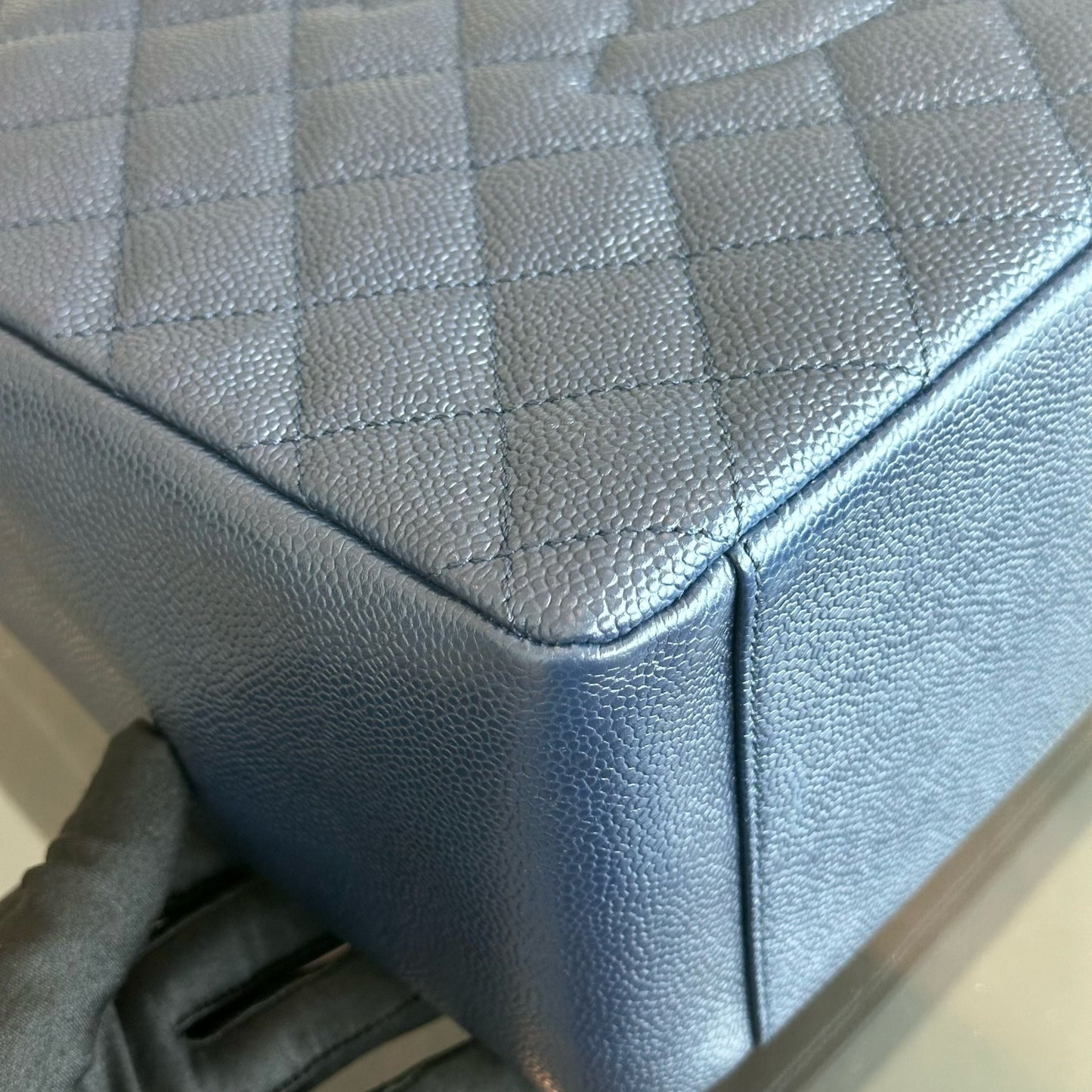 *Like New* Caviar GST Grand Shopping Tote Dark Blue No 19