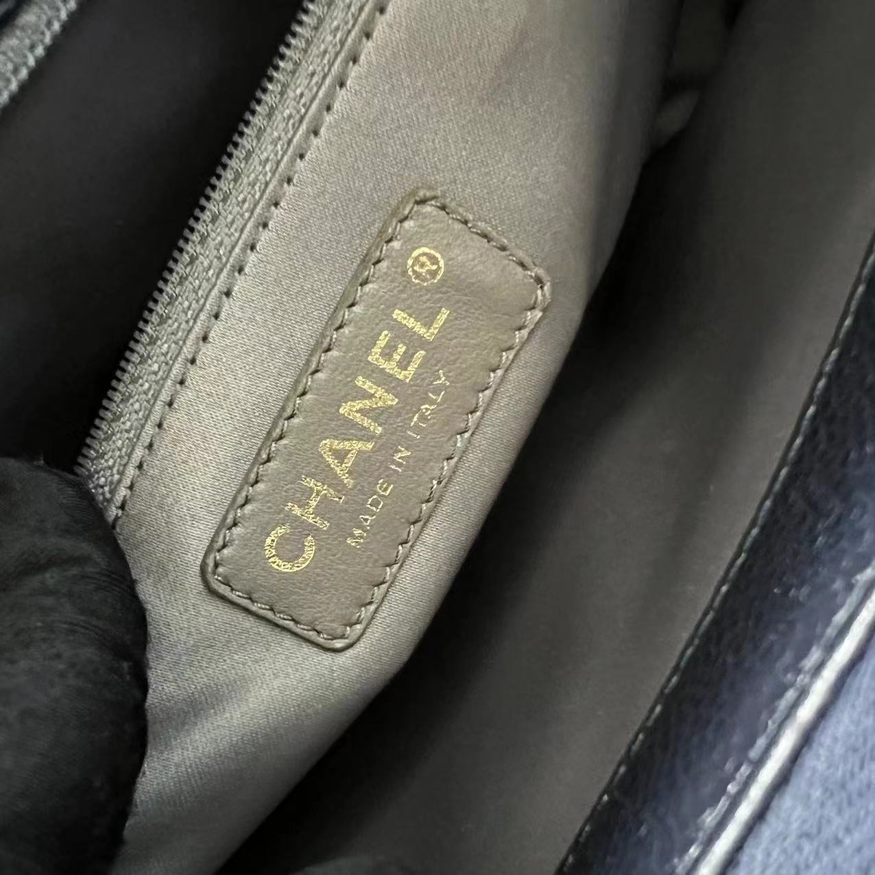 *Like New* Caviar GST Grand Shopping Tote Quilted Calfskin Dark Navy Blue Golden Hardware Series 19
