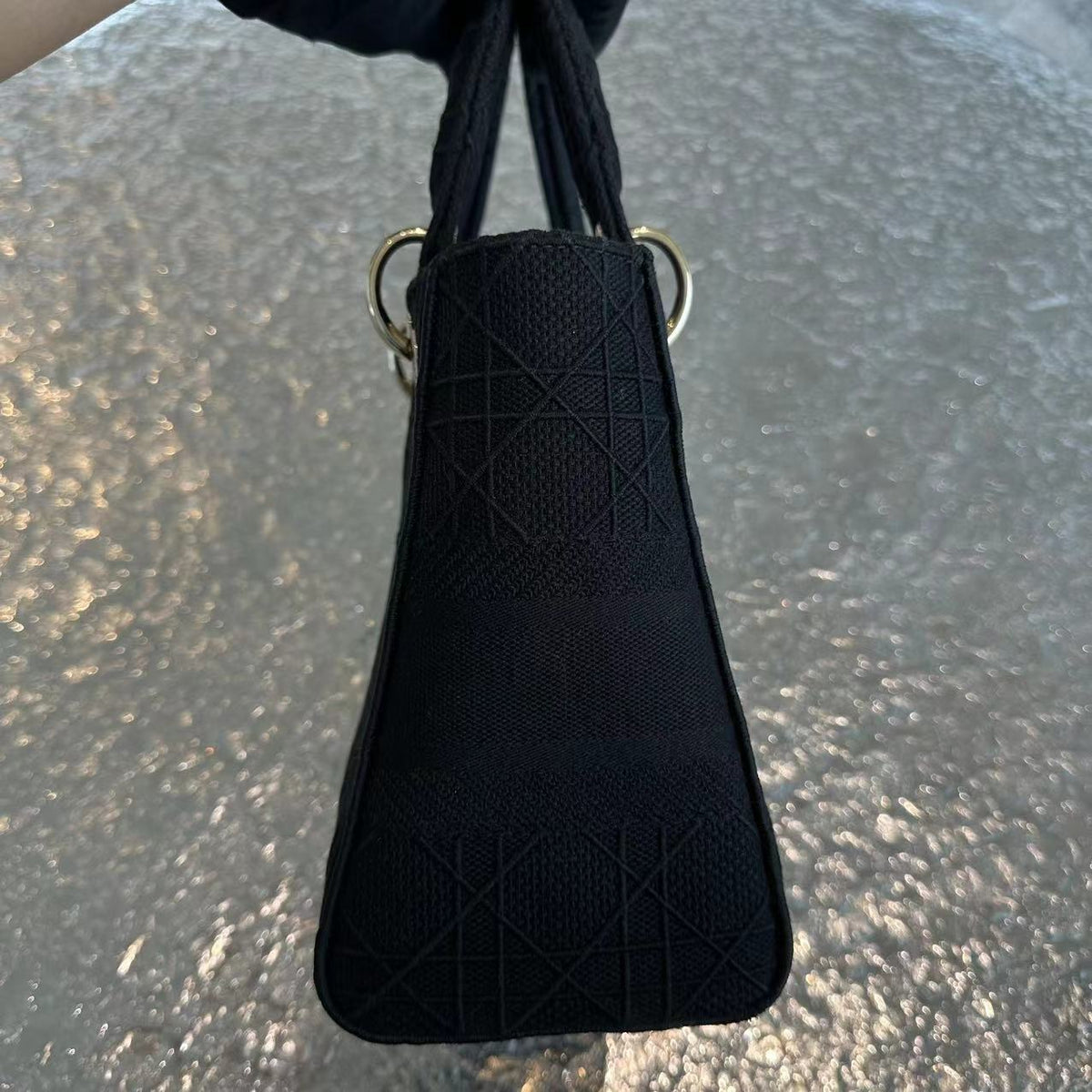 *Like New* Lady D-Lite Black Cannage Embroidery D Lite Cross Body GHW