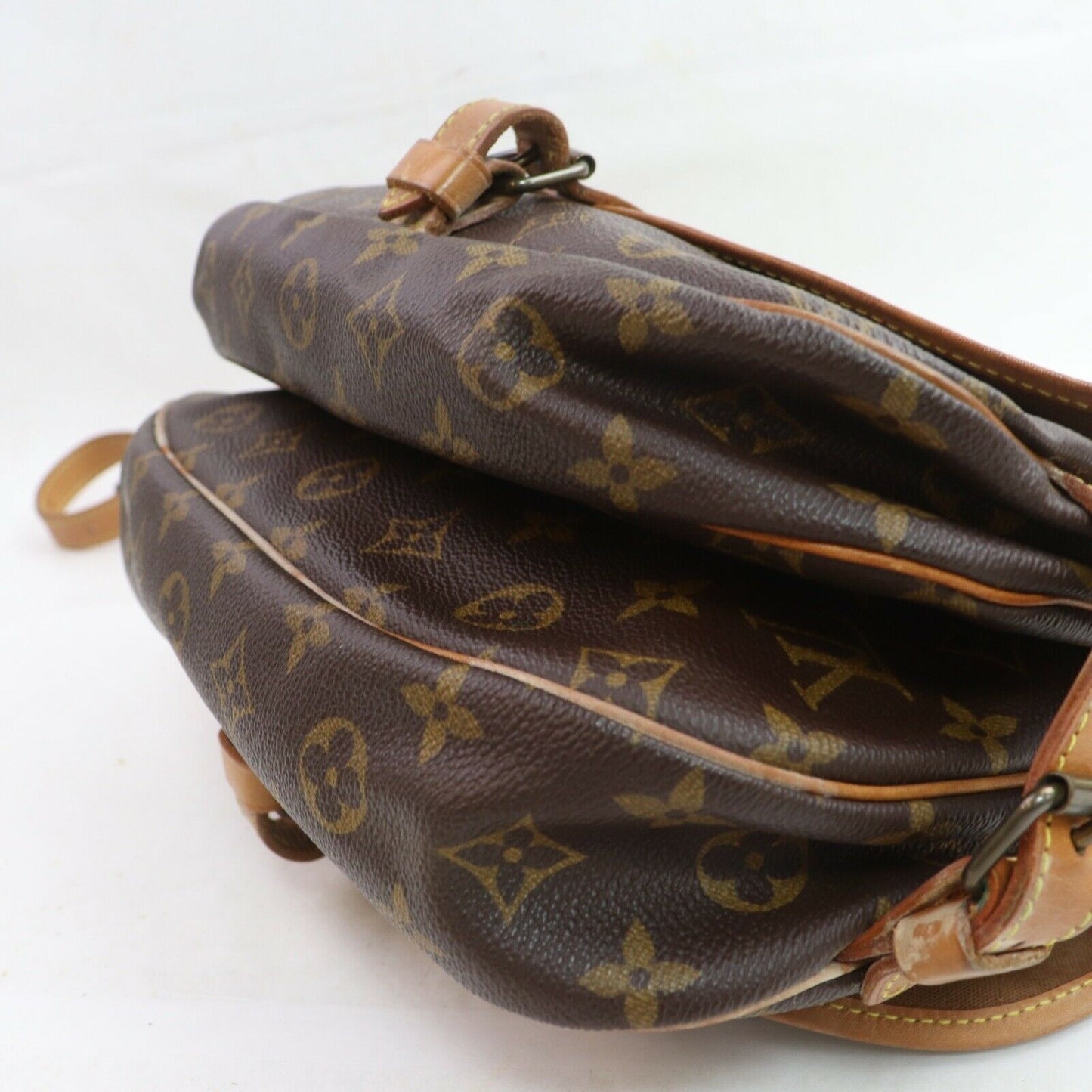 Louis Vuitton Saumur 30 Monogram Crossbody Bag