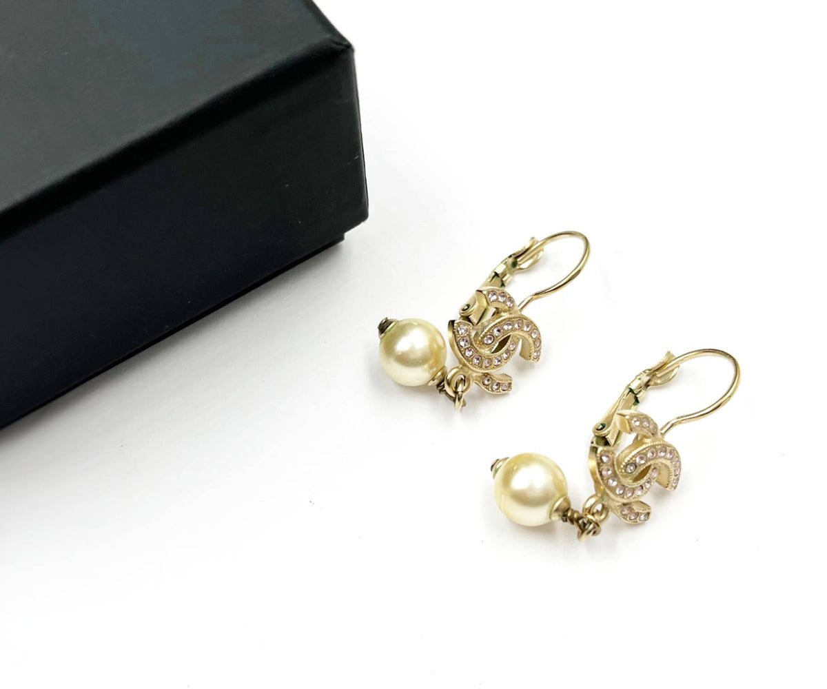 Top Quality Chanel Gold CC Pink Crystal Pearl Dangle Lever Back Earrings