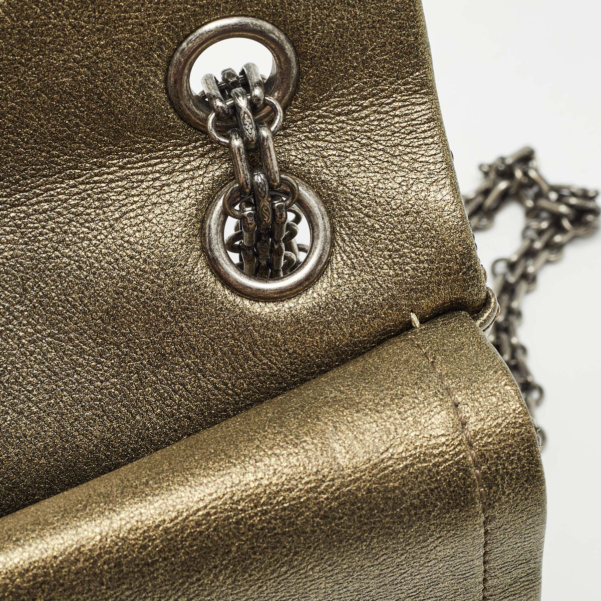 CHANEL Metallic Green Quilted Leather 2.55 Reissue 225 Flap Bag