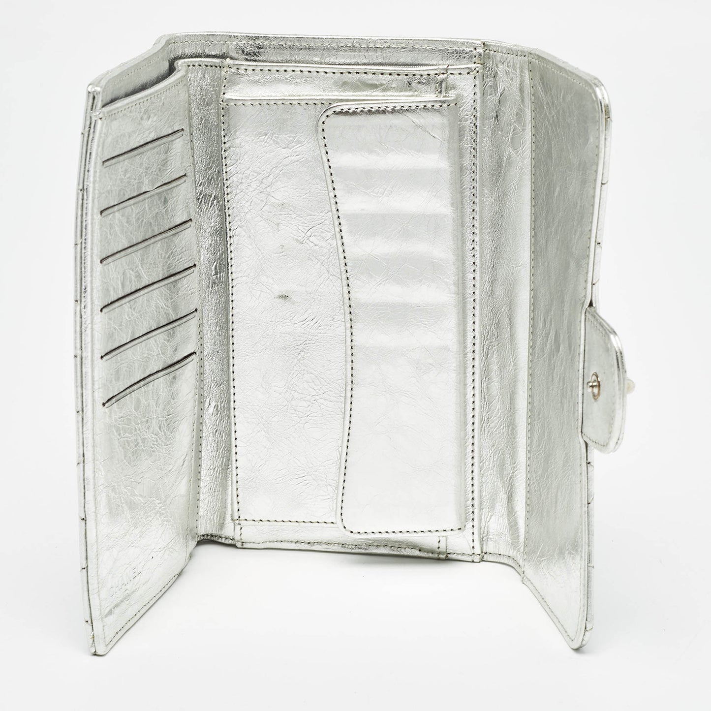 CHANEL Silver Quilted Patent Leather Reissue Continental Wallet