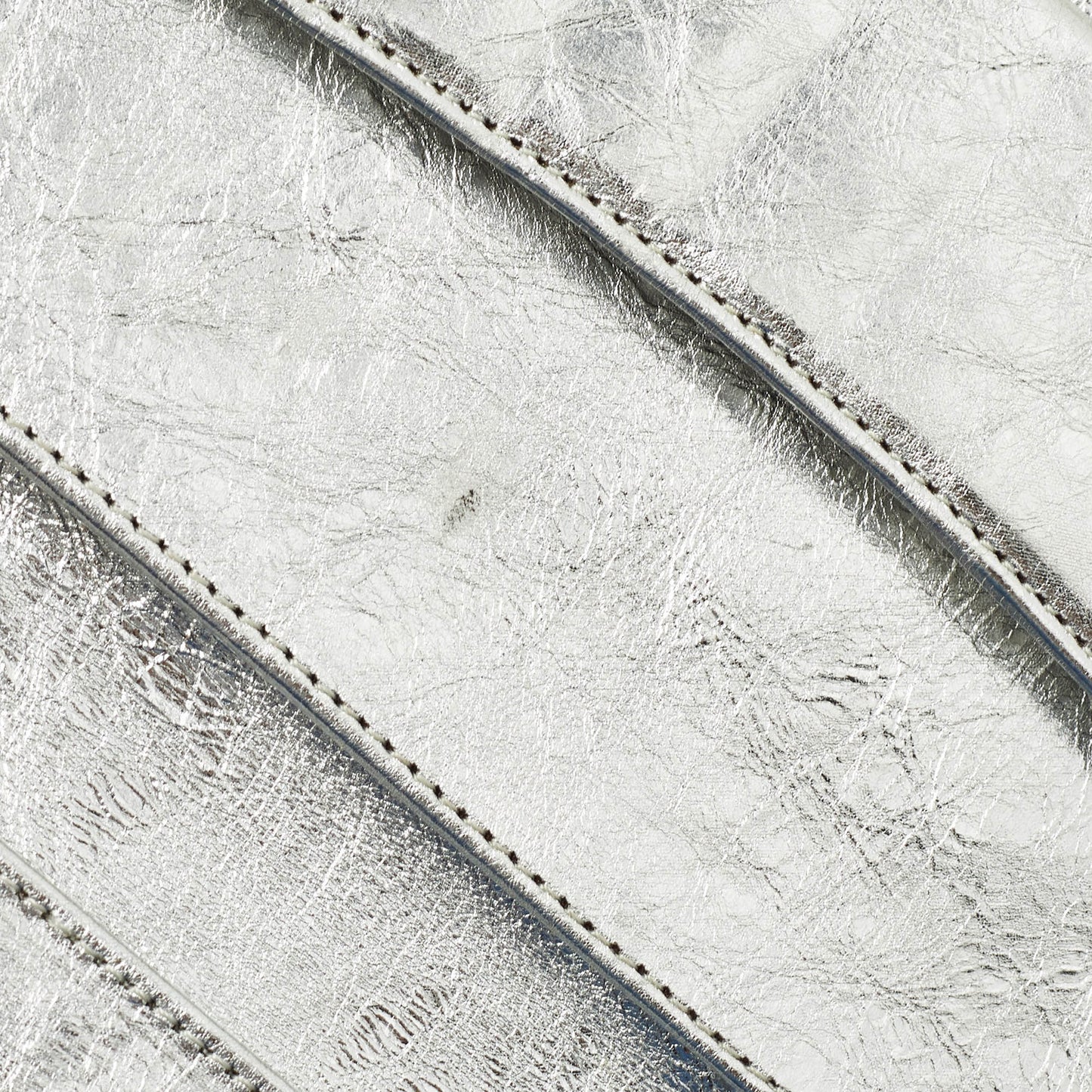 CHANEL Silver Quilted Patent Leather Reissue Continental Wallet