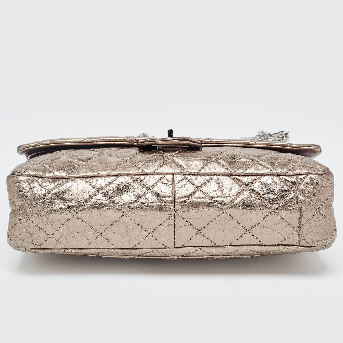 CHANEL Metallic Quilted Aged Leather Reissue 2.55 Classic 226 Flap Bag