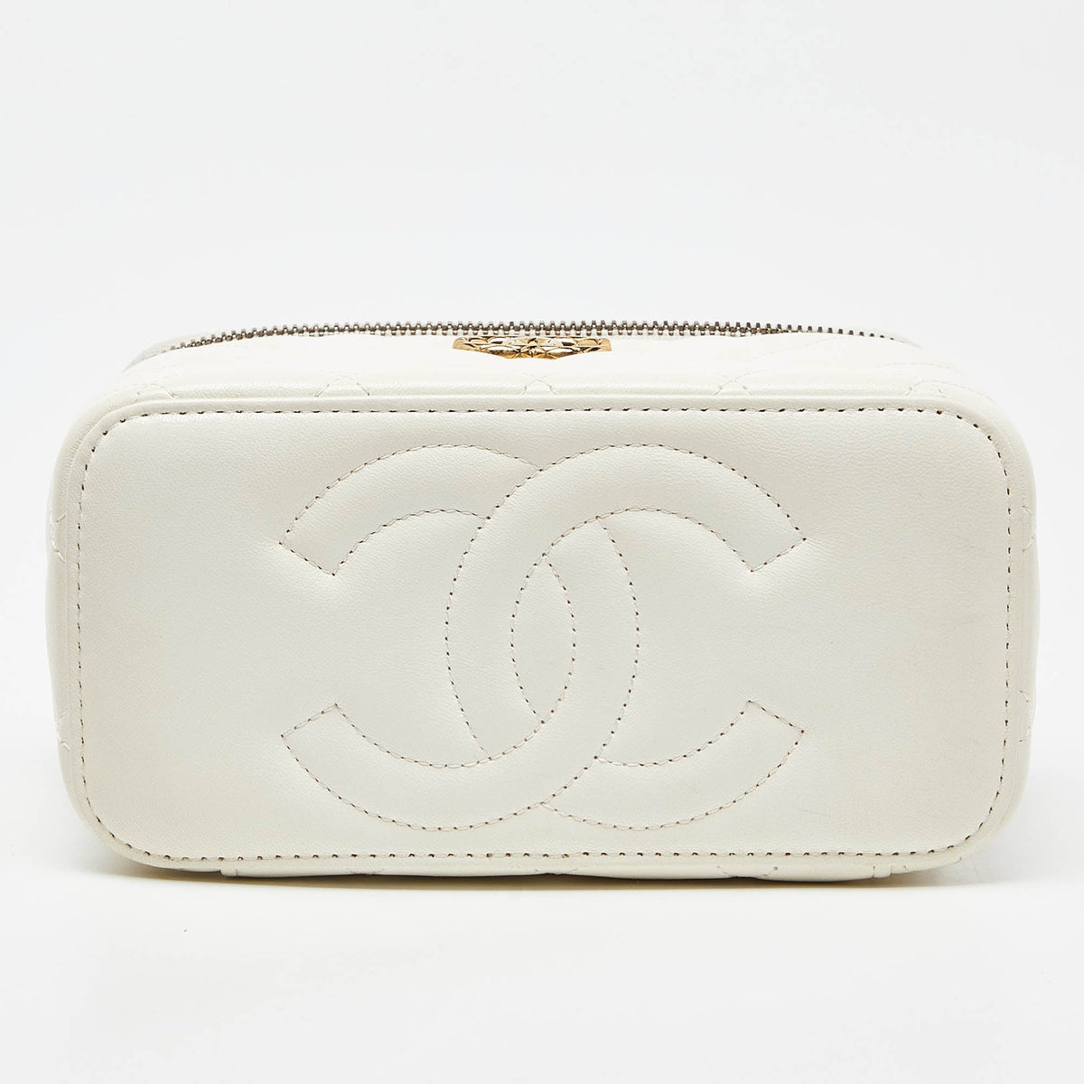 CHANEL Off White Quilted Leather Vanity Case Chain Bag