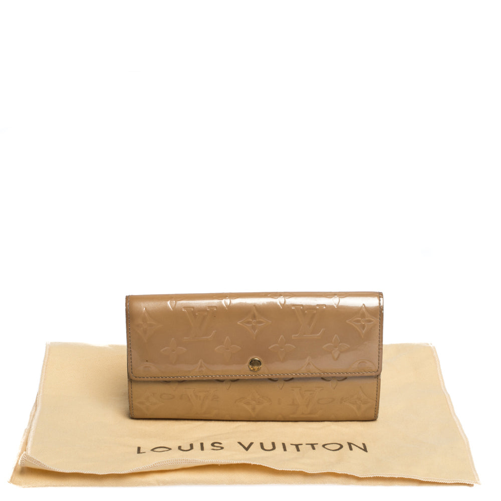 Louis Vuitton Noisette Monogram Vernis Sarah Wallet