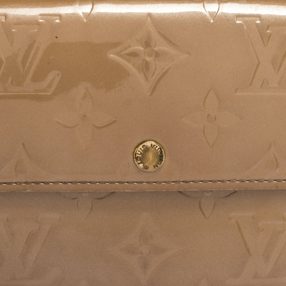 Louis Vuitton Noisette Monogram Vernis Sarah Wallet