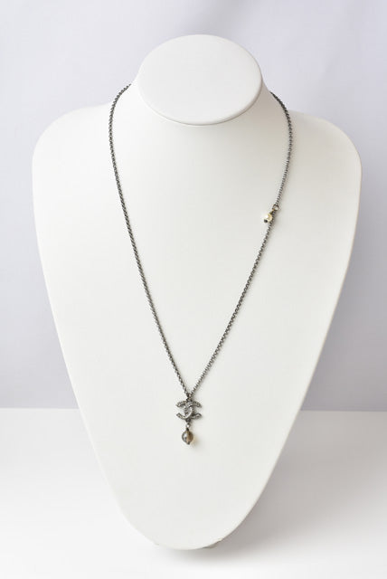 Chanel Necklace/Pendant with Rhinestones and Rose/Silver