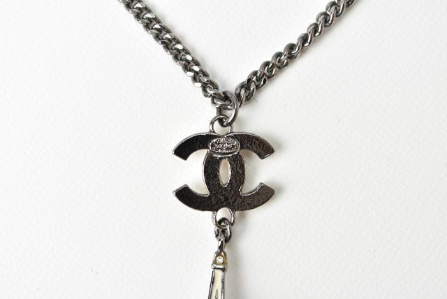 Chanel Necklace/Pendant with Eiffel Tower and Pearl Motif
