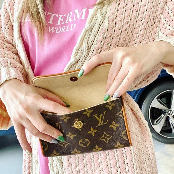 LOUIS VUITTON monogram waist bag