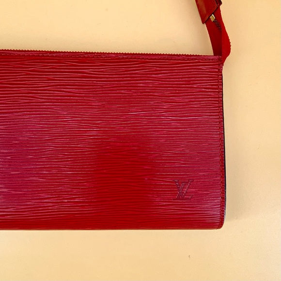 LOUIS VUITTON Red EPI pochette accessories shoulder bag TWS