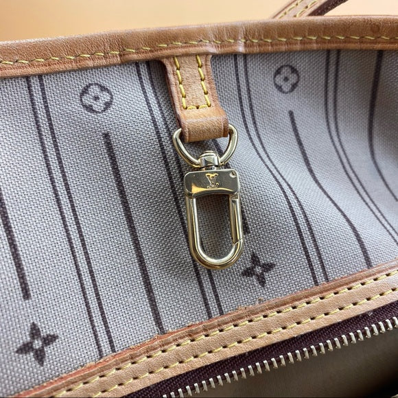 LOUIS VUITTON Neverfull GM tote