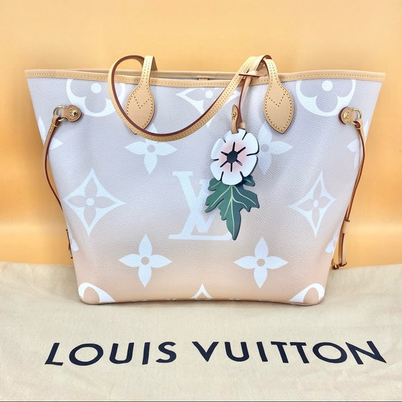 LOUIS VUITTON never full MM