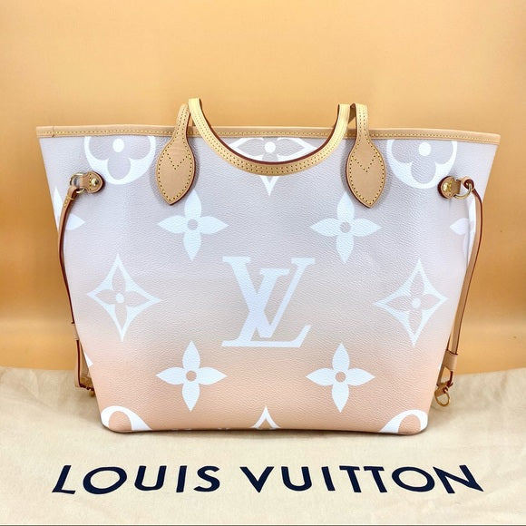 LOUIS VUITTON never full MM