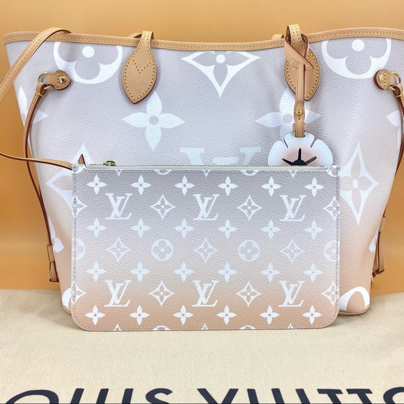LOUIS VUITTON never full MM