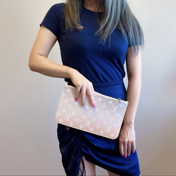 LOUIS VUITTON never full MM