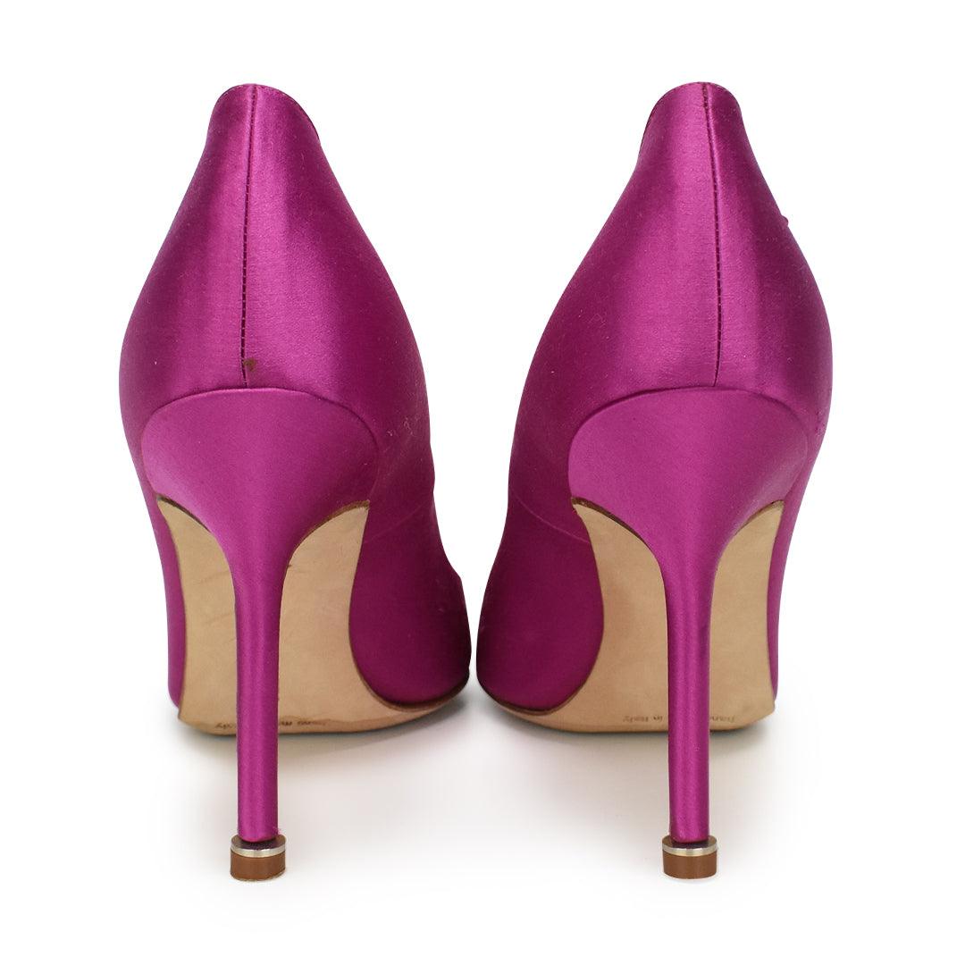 Manolo Blahnik 'Hangisi' Pumps - Women's 34.5