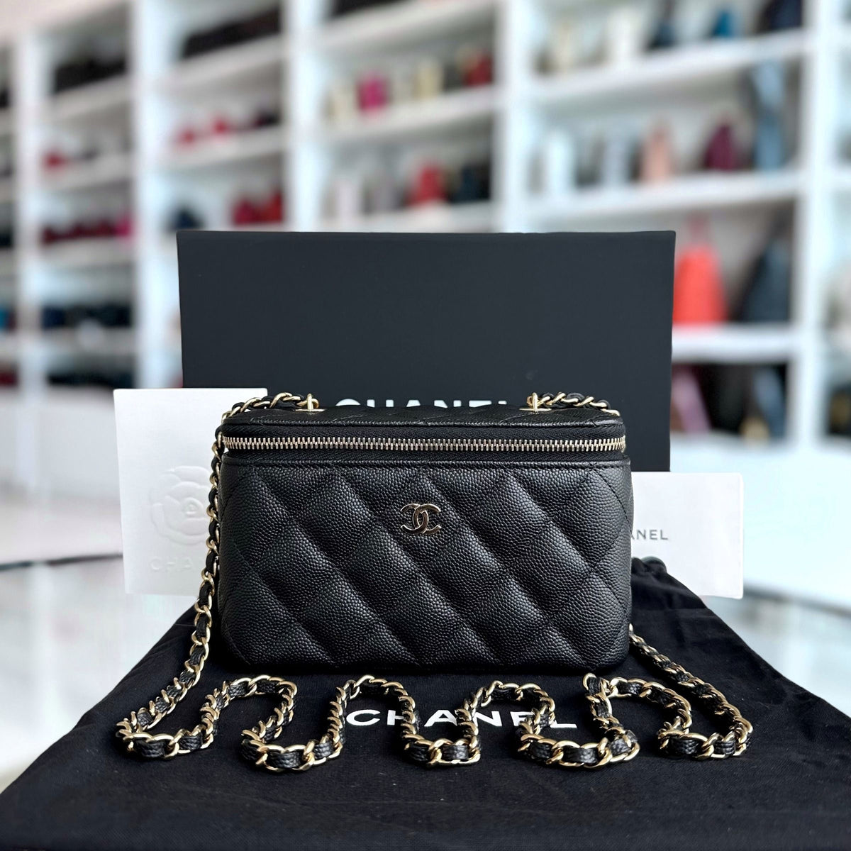*Microchip, Like New* Long Vanity Classic Quilted Caviar Small Black LGHW