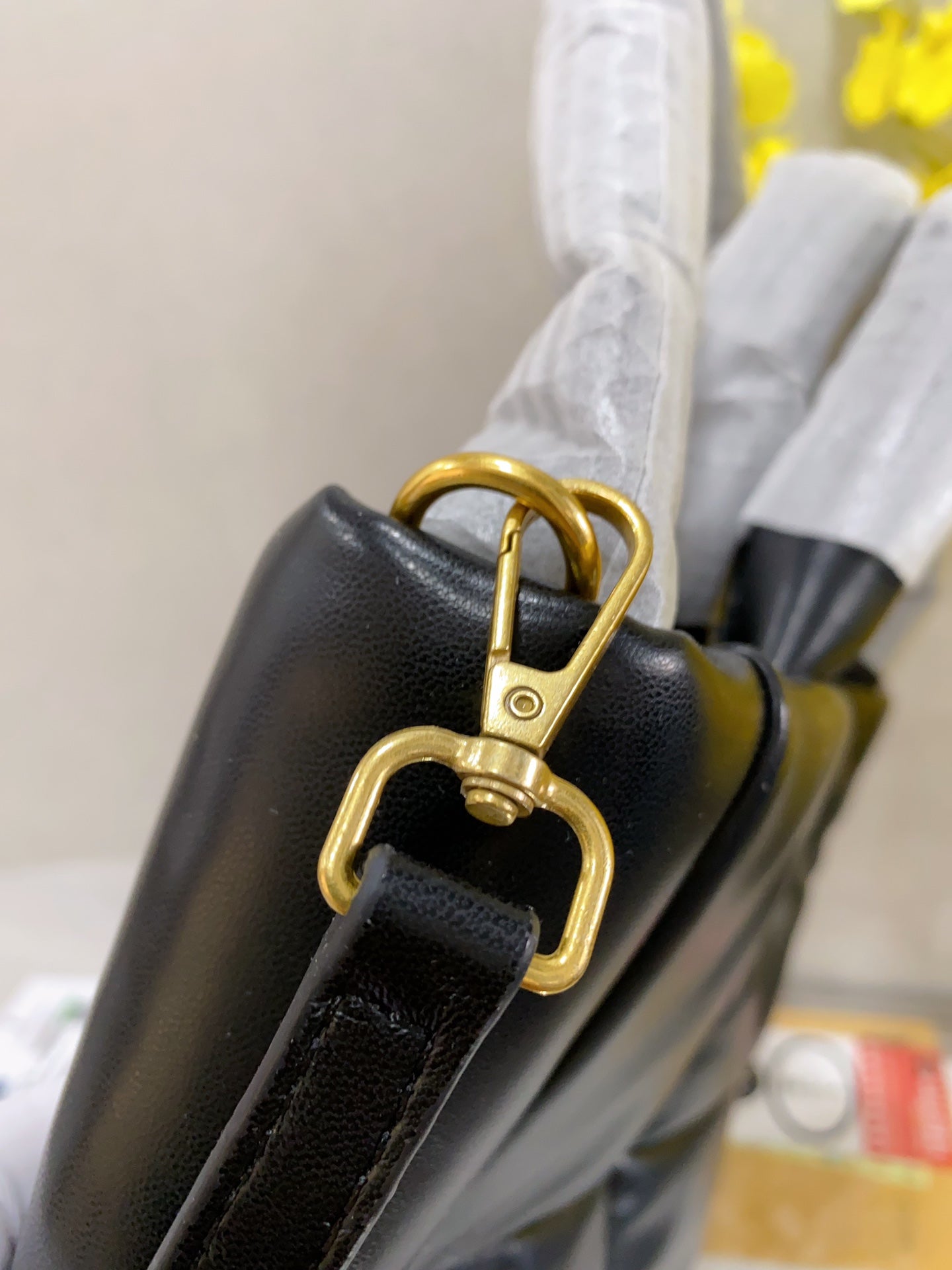 Ysl  Yves Saint Laurent Handbags