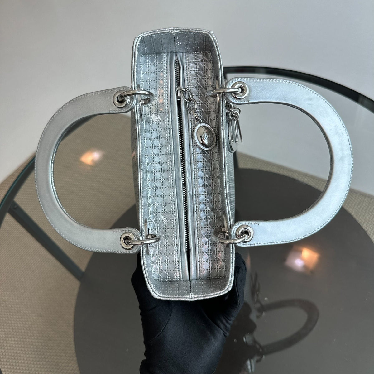 *No Strap* Lady Medium Micro-Cannage Metallic Limited Edition Silver SHW