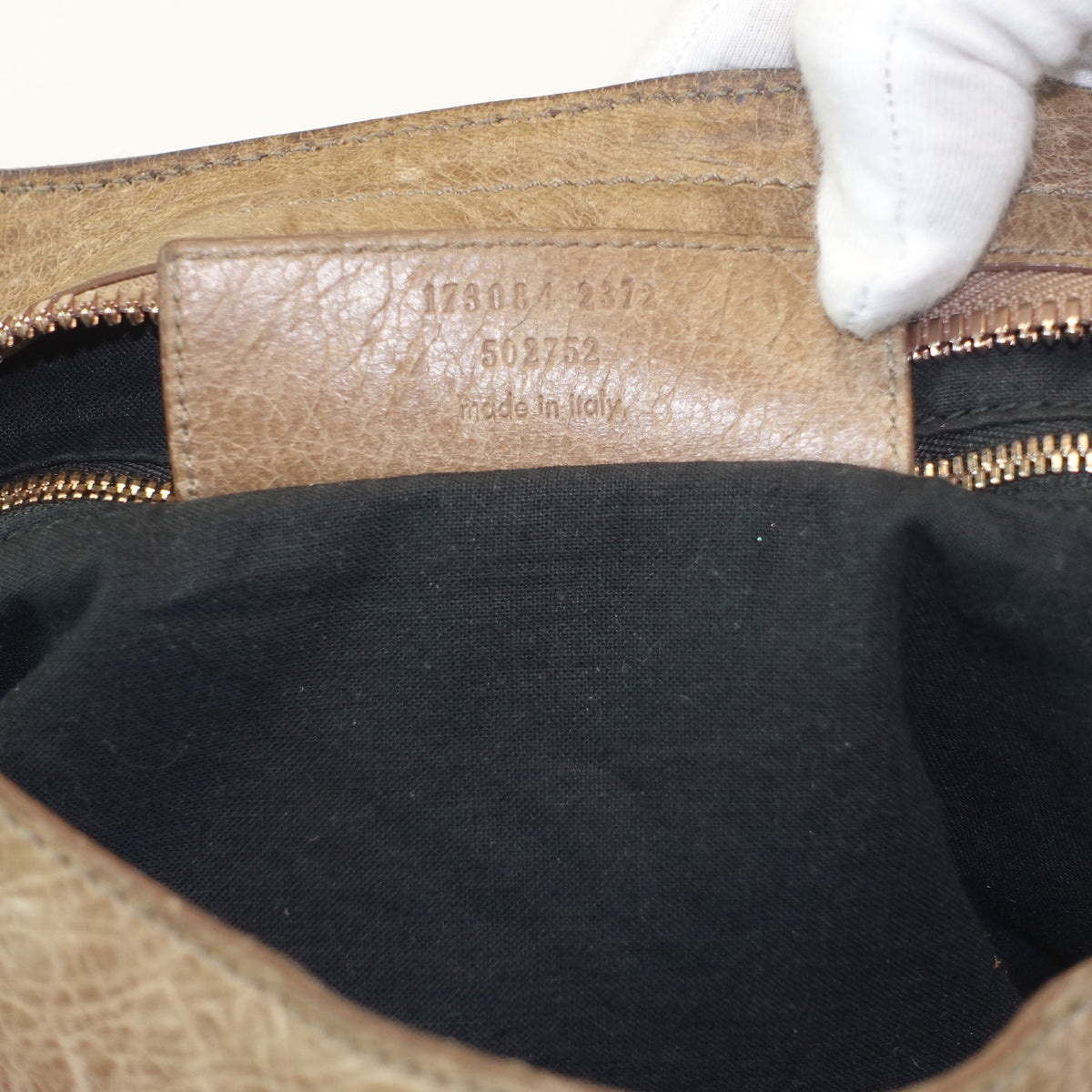 Giant 21 Agneau Leather City Bag