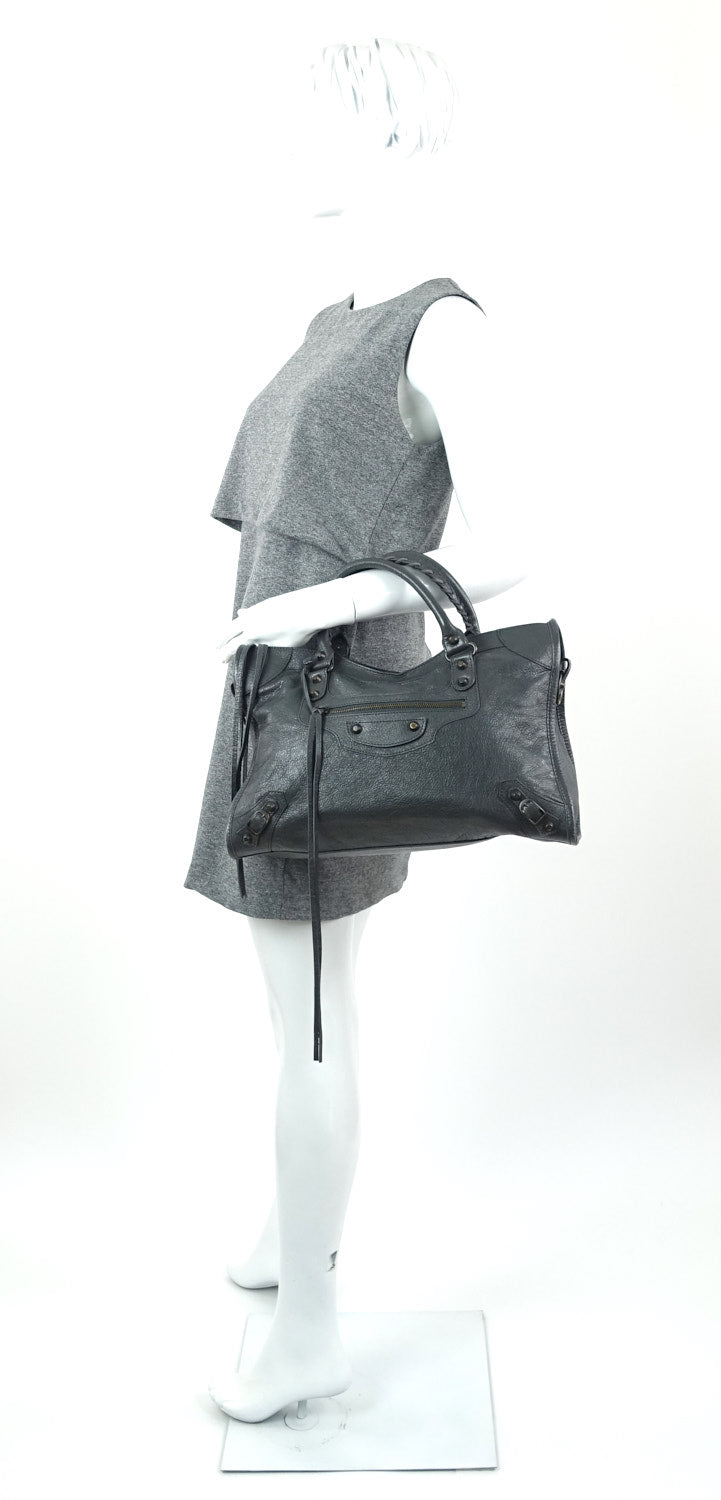 Classic Agneau Leather City Bag