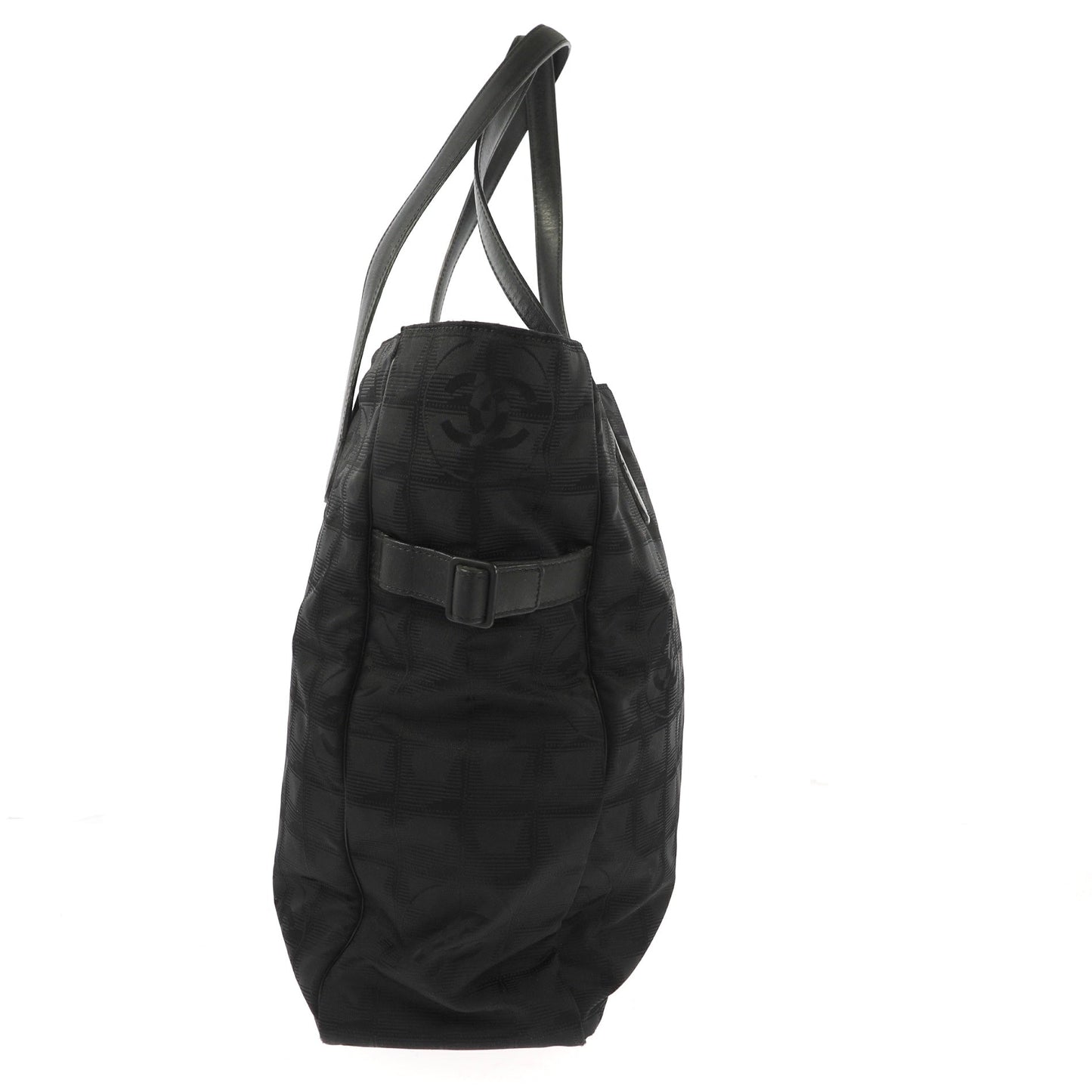 CHANEL Shoulder Bag in Black Fabric