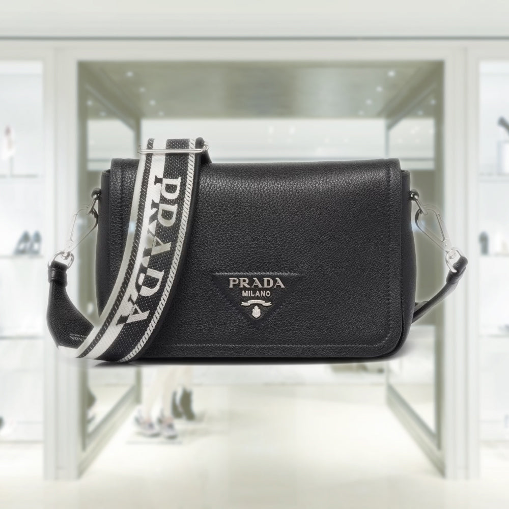 Leather shoulder bag